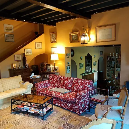 Alojamento de Acomodação e Pequeno-almoço Moulin De La Varenne Saint-Saturnin (Puy-de-Dome)