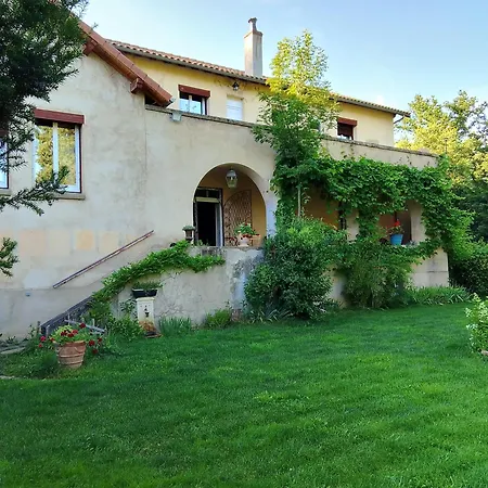 Alojamento de Acomodação e Pequeno-almoço Moulin De La Varenne Saint-Saturnin (Puy-de-Dome)